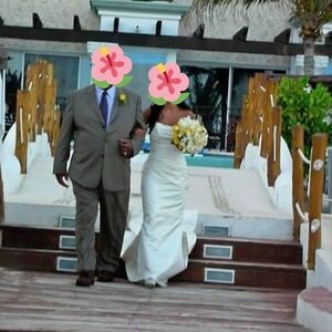 Marisa Wedding Dress - Size 8